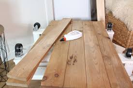 Wir bieten ihnen tischgestelle, tischbeine und bankgestelle aus verschiedenen materialien: Tisch Mit Holzlatten Selberbauen Kleine Anleitung Diy