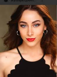 Congratulations to the gorgeous Surflighter Alyssa Jacqueline,