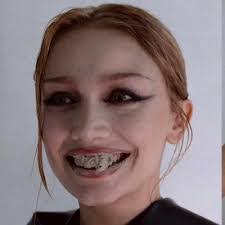 Maggie Downer's Instagram, Twitter & Facebook