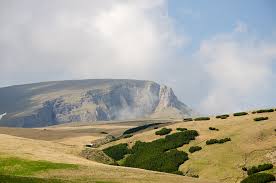 Economia de timp și priveliștile superbe mai mult decât compensează așteptatul la coadă. Platoul Bucegi Idei De Trasee Let S Wander Together