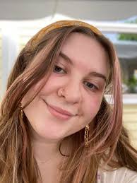 Hi all! My name is Maddie and I was just accepted into my first dcp! I'm  looking for friends to hang out with! 🏰 DCP SURVEY 🏰 ✨SOCIAL MEDIA✨ ✰  instagram: koury715