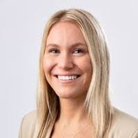 Sarah Wildermuth's Instagram, Twitter & Facebook