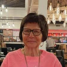 Miranda Tanner's Instagram, Twitter & Facebook