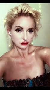 Brandi Pate's Instagram, Twitter & Facebook