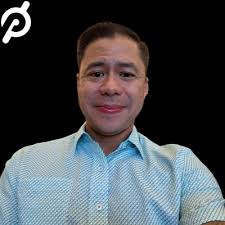 Wow being a sideline reporter for the Longhorns is a ton of fun. It feels  good to be a rookie again and be back around the game I love so much. So