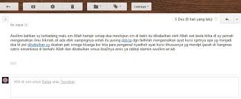 Ayat kursi dalam bahasa arab adalah ʾāyatul kursī (آية الكرسى) atau sering dikenal sebagai ayat singgasana. Fadhilah Ayat Kursi 313