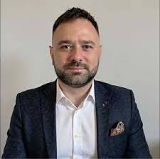 PILNE!!! Mężczyzna, który zaatakował dziś w Sosnowcu maczetą autobus przy  Mikołajczyka i rzucił się na policję został postrzelony i zmarł w szpitalu.