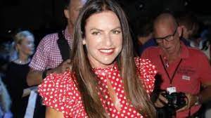 Es ist lustig, macht mut und hat erfrischend andere ansätze. Buch Ubers Abnehmen So Hat Nicole Staudinger 30 Kg Verloren Bildderfrau De