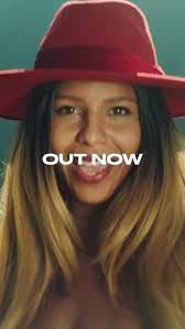 SO VERLIEBT IST DRAUSSEN ✨🫰🏽, Lasst uns mit dem Song den Sommer nochmal  aufleben lassen ! , Directed by :, @e.kaspar /Me, Camera :,  @rakoons_production, Produced :, Leon Larkin (Larkpro Music), ...