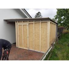 Die wände an einem holzschuppen verkleiden. Individuelle Gartenhauser