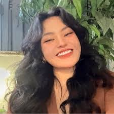 Amber Pham's Instagram, Twitter & Facebook