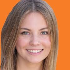 Danielle Helm (@danielleeeeeeh)