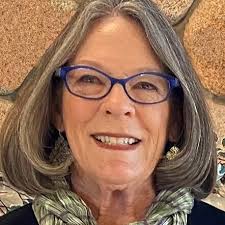 The Art of Traveling Strangers: Zoe Disigny: 9781645439028: Amazon.com:  Books