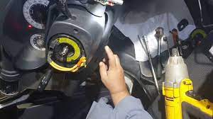 Fixing toyota code b0101 with airbag light and a failed horn fixed replacing ribbon. 2009 Toyota Fj Obd Code B1800 B1801 B1900 Repair And Fix Youtube