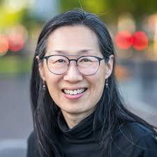 Creating Community In Portland “The moment I stepped into the Chinese  classroom, I knew it felt different,” Aria Chen says, remembering her first  day at Franklin High School. “The teacher understood that