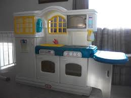 little tikes, country kitchen