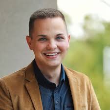 🌟 Meet Collin! 🌟 Born and raised in Oxford, MS, Collin combines his  expertise in social work with his passion for helping others heal. As an  LMSW, EMDR-trained therapist, LENS Neurofeedback provider,