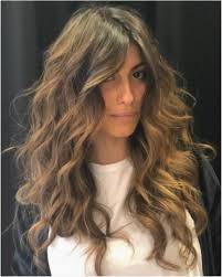Schiariture naturali per capelli luminosiil balayage è una tecnica di schiaritura ormai abbastanza conosciuta . Schiariture Capelli A Mano Libera Per Un Effetto Naturale Rientro Dai Tropici Etrebel