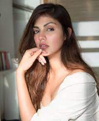 Rhea chakraborty disabled her instagram's comment section so as to avoid all kinds of comments she would receive by fans. Rhea Chakraborty Shares Another Gorgeous Image Of Herself On Instagram Indiablooms First Portal On Digital News Management