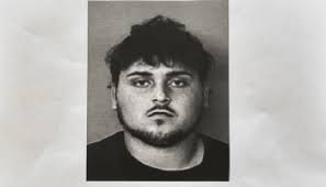 Sobre 10 cargos contra padre por prostitución y agresión sexual contra hija 