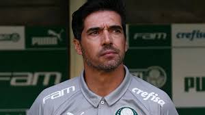 Estratégia de técnico de futebol ajuda a lidar melhor com dinheiro