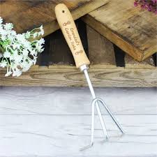 If you're looking for some simple yet unique ways to enhance the look of your garden or front yard, look no further than our selection of personalized garden stones! Buy Personalised Garden Tools Giftstore Co Uk