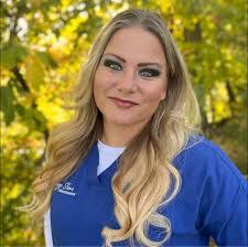 Kristin Vincent's Instagram, Twitter & Facebook