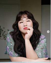 조만간 결혼식을 할 예정이라고 하는데. ê¹€ë¯¼ê²½ ê·¼í™© ë¯¼ê²½ìž¥êµ° ë§žì•„ ë¯¸ëª¨ ç¾Žì³¤ë‹¤ ë¨¸ë‹ˆs
