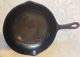 How To Clean A Cast Iron Pan Cast Iron Pan Iron Pan Cast Iron Frying Pan