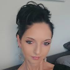 Denn wenn jemand wirklich Zeit mit dir verbringen will dann nimmt er sich  auch die Zeit um dich zu sehen