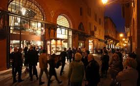 Info transfert, mercato et résultats. Mercato Di Mezzo The Middle Market Bologna Welcome