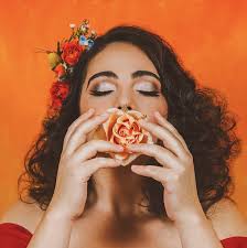 Laura Lizcano and Philly pianist Joe Kenney meditate