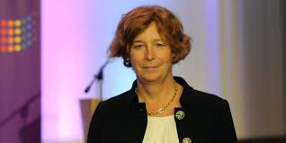 In this capacity, she oversees belgium's public administration and public enterprises. Belgische Trans Politikerin Wird Stellvertretende Ministerprasidentin Ggg At