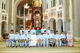 The late sultan salahuddin was buried in the. Masjid Diraja Sultan Masjid Diraja Sultan Suleiman Facebook