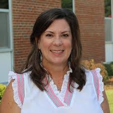 Eliza Turner's Instagram, Twitter & Facebook