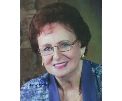 Edith Larson's Instagram, Twitter & Facebook