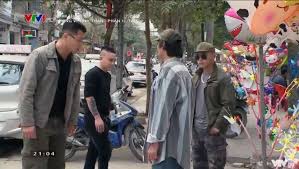 Đứng gần đó nghe hết mọi chuyện, long (mạnh trường) bực bội đi đến mắng nam: Llit11hk4ocelm