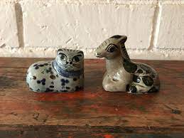 The ceramic forms i make are stylised to emphasize power, elegance and grace or to convey a familiar holding of the body or movement of the head, perhaps a comical movement or a deep sense of peace in a resting form. Hailvfhabcvdrm