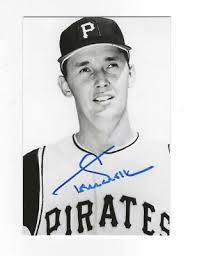 Autographed Signed TOM SISK Pittsburgh Pirates 4"x6" picture postcard w/COA