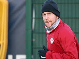 Emil forsberg la upp bollen på straffpunkten. Emil Forsberg Offensivspezialist Von Rb Leipzig Jetzt Bin Ich Wieder Da Das Ist Einfach Schon Kicker