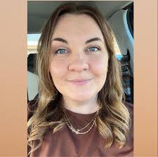 Has anyone had any issues with their steering? When I am driving my  steering is making a knocking and when I have stopped, my wheel moves by  itself (video below) my rods