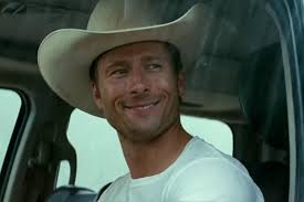 In case anyone is at all interested in my favorite part of the new #Twister  movie, it was this scene. This man in the rain, in a white t shirt, wearing  those