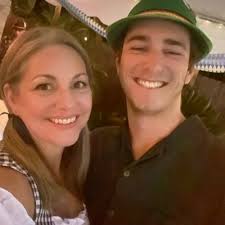 Hope Rosen (@hoperosen)