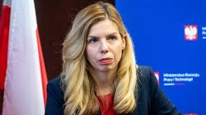 Jun 01, 2021 · kornecka poinformowała na wtorkowej konferencji prasowej, że resort ma już kompletną regulację prawną dotyczącą prosumenta zbiorowego i wirtualnego, zakładającą też nowy model opustu. Knivrkca3lhcm