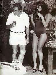 La carriera di stefania sandrelli ha radici lontane, formatesi quando era ancora 15enne. Stefania Sandrelli Wikipedia