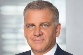 Its banking subsidiary, charles schwab bank (member fdic and an equal housing lender), provides deposit and lending services and products. Furstlich Castell Sche Bank Schliesst Funf Standorte Citywire