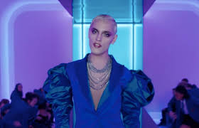 Jamie new is 16 and doesn't quite fit in—instead of pursuing a real career he dreams of becoming a drag queen. Everybody S Talking About Jamie Trailer Sends Lgbt Fans Into A Frenzy