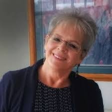 Renee Bouchard's Instagram, Twitter & Facebook