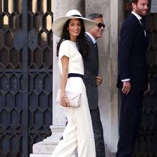 Jun 09, 2020 · we waited with bated breath to finally sneak a peek inside the domestic life of one of the world's most buzzed about couples. Amal Alamuddin News Tips Guides Page 2 Glamour