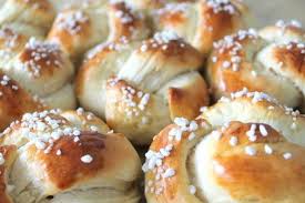 Hefeteig Fur Zopfbrot Schnecken Oder Figuren Von Muehlebach Chefkoch Rezepte Fingerfood Rezepte Interessante Rezepte